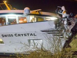 Kapal Pesiar Swiss Tabrak Jembatan di Jerman, 25 Penumpang Luka