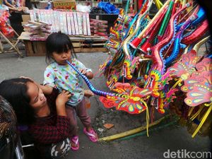 Soal Main Terompet di Tahun Baru dan Risiko Anak Kena Difteri Soal Main Terompet di Tahun Baru dan Risiko Anak Kena Difteri