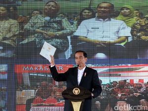 Cerita Jokowi Ancam Menteri ATR Bila Tak Capai Target