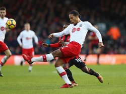 Guardiola Bantah City Meminati Van Dijk