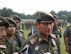 Sandi Ingin Ngantor di Pulau Untung Jawa