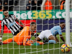 Sterling Bawa City Memimpin