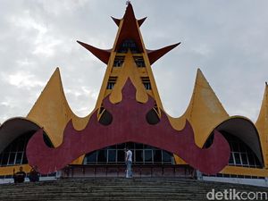 Foto: Menara Siger yang Jadi Landmark Lampung