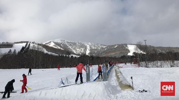 Pengalaman Pertama Kali Bermain Ski