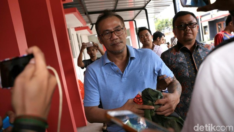 Pandji Pragiwaksono Bicara Narkoba yang Menjerat Tio Pakusadewo Pandji Pragiwaksono Bicara Narkoba yang Menjerat Tio Pakusadewo