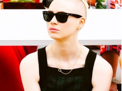 Kisah di Balik Penampilan Karen Gillan Saat Jadi Nebula