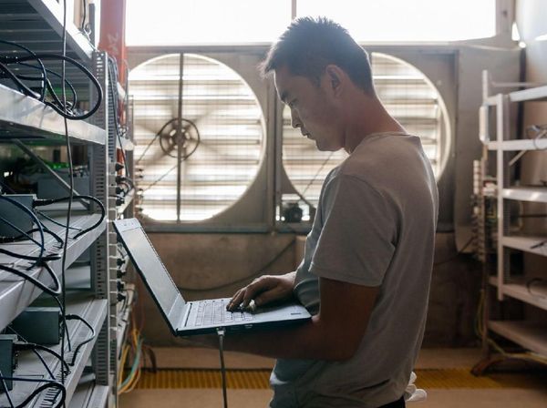 Mengintip Penambangan Bitcoin Terbesar di Lokasi Terpencil