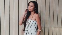 6 Party Look Caitlin Surat Cinta Untuk Starla, Inspirasi untuk Tahun Baru