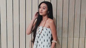 6 Party Look Caitlin Surat Cinta Untuk Starla, Inspirasi untuk Tahun Baru