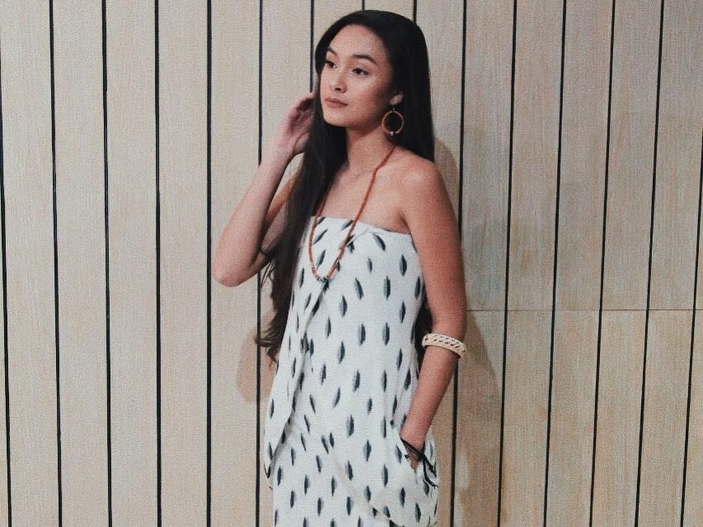 6 Party Look Caitlin Surat Cinta Untuk Starla, Inspirasi untuk Tahun Baru 6 Party Look Caitlin Surat Cinta Untuk Starla, Inspirasi untuk Tahun Baru