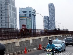 Proyek Flyover Pancoran Masih Dikerjakan, Jalan Sudah Diaspal