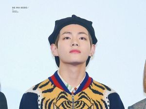 Gantengnya Kebangetan, V BTS Terpilih Jadi Best Fashion Face Gantengnya Kebangetan, V BTS Terpilih Jadi Best Fashion Face