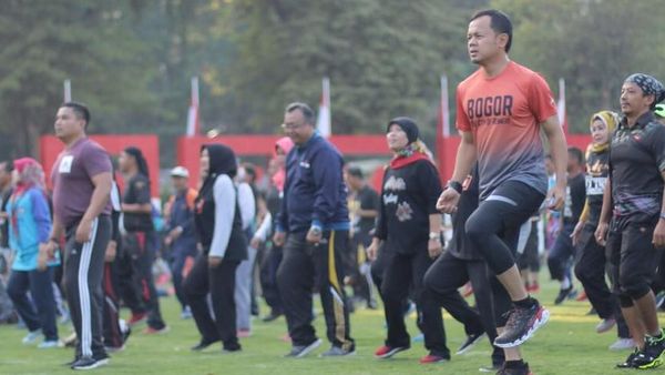 Potret Ketika Politikus Muda Indonesia Lakukan Olahraga