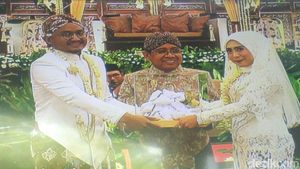 Melihat Prosesi Pernikahan Putri Mensesneg, Banyak Pejabat Hadir