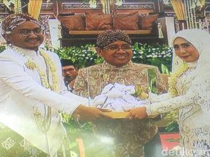 Melihat Prosesi Pernikahan Putri Mensesneg, Banyak Pejabat Hadir Melihat Prosesi Pernikahan Putri Mensesneg, Banyak Pejabat Hadir
