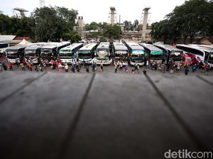 Masuki Libur Panjang, Terminal Kampung Rambutan Mulai Ramai