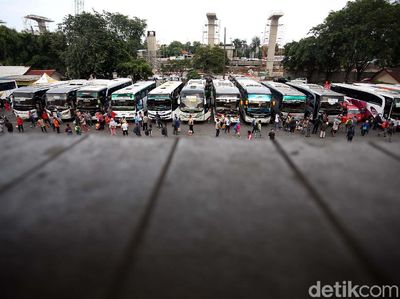 Masuki Libur Panjang, Terminal Kampung Rambutan Mulai Ramai