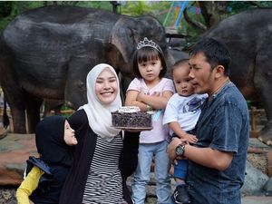 Hamil 8 Bulan, Zaskia Mecca Telepon Hanung sampai Menangis