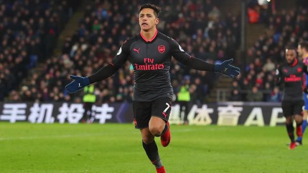 Alexis Sanchez Bersinar di Selhurst Park
