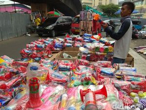 Isu Difteri Nyebar Lewat Terompet, Pedagang: Enggak Pernah Dengar Isu Difteri Nyebar Lewat Terompet, Pedagang: Enggak Pernah Dengar