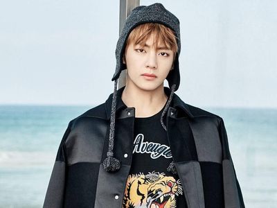 Disebut Cowok Terganteng Sedunia, Ini Potret Ketampanan V BTS