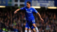 Nemanja Matic - Benfica ke Chelsea. Sempat gagal di Chelsea, Matic kembali gabung klub itu pada 15 Januari 2014 dengan nilai transfer 21 juta pound sterling. Ia lantas jadi pemain kunci Chelsea yang menjuarai dua titel Premier League. (Foto: Mike Hewitt/Getty Images)