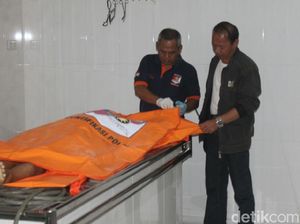 Badik yang Dipakai untuk Bunuh Ketua Panwascam Disita Polisi Badik yang Dipakai untuk Bunuh Ketua Panwascam Disita Polisi