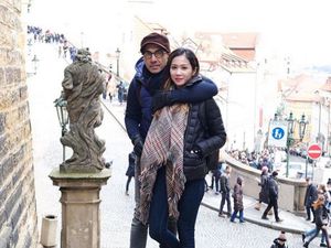 Kemesraan Bunga Zainal & Sukhdev Singh di Eropa