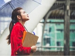 Suplemen yang Tepat untuk Tingkatkan Daya Tahan Tubuh di Musim Hujan