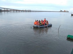 Kapal Hancur Dihimpit Tug Boat Vs Tongkang, Nelayan Tenggelam