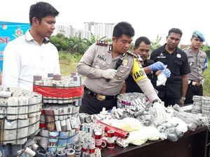 Jelang Tahun Baru, Polisi Sita Ratusan Ribu Petasan di Tangsel