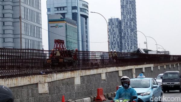 Penampakan Terkini Flyover Pancoran yang Belum Rampung