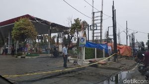 Penampakan SPBU Jagakarsa yang Ditutup Usai Kebakaran Truk Tangki