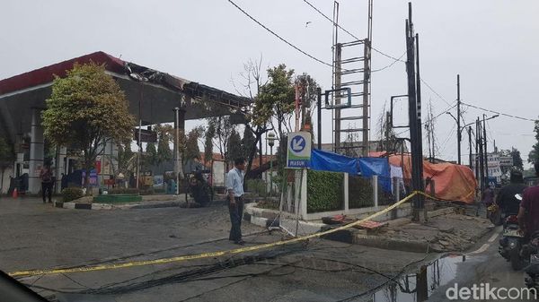 Penampakan SPBU Jagakarsa yang Ditutup Usai Kebakaran Truk Tangki