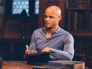 Terkait Tesisnya, Kompany: Turunkan Harga Tiket Pertandingan