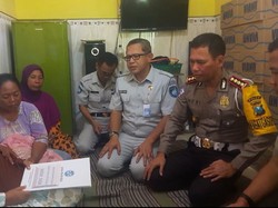 Jasa Raharja Beri Santunan Korban Kecelakaan Bus Tabrak Mobil