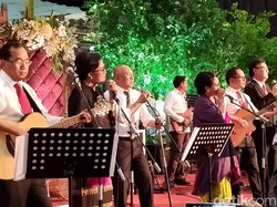 Rock! Aksi Menteri Jokowi Guncang Pelaminan Putri Mensesneg