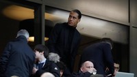 Dia menjadi pemain termahal dalam sejarah Liverpool dengan nilai transfernya yang mencapai 75 juta pound. Angka itu sekaligus menjadikannya bek termahal di dunia. (Foto: Phil Noble/REUTERS)