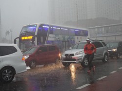 Serunya Merayakan Pergantian Tahun dengan Berlari Ultra Marathon