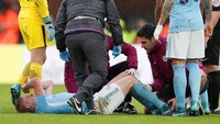 Menambah penderitaan City di malam tahun baru ini adalah cedera yang dialami Kevin de Bruyne. (REUTERS/David Klein)