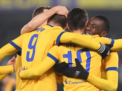 Perebutan Scudetto Tinggal Libatkan Juve dan Napoli