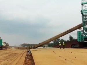 Viral Video Beton Jatuh di Proyek Tol Pemalang-Batang
