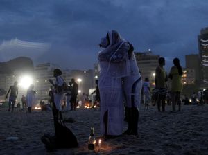 Ada Varian Omicron, Brasil Batalkan Perayaan Malam Tahun Baru