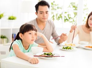 5 Kebiasaan Makan Ini Perlu Banget Kita Tanamkan pada Anak