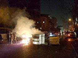 Korban Tewas Demo Besar di Iran Jadi 21 Orang, 450 Lainnya Ditangkap