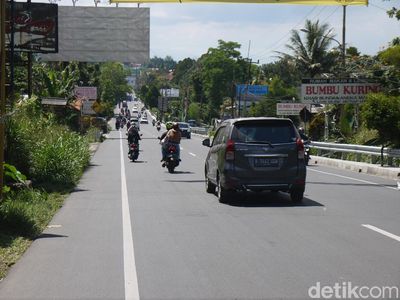 Foto: Arus Lalin Puncak Sebelum Ditutup Malam Nanti