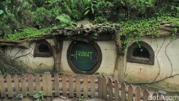 Foto: Sudah ke Rumah Hobbit di Bandung Belum?