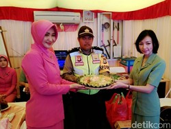 Saat Kekompakan TNI-Polri Menular ke Persit dan Bhayangkari