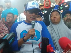 Curhat ke Sandi, Pedagang Taman Kota Intan Ini Berlinang Air Mata