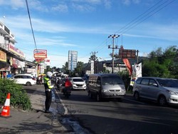 Jelang Tahun Baru, Jalur Puncak Pagi Ini Ramai Lancar